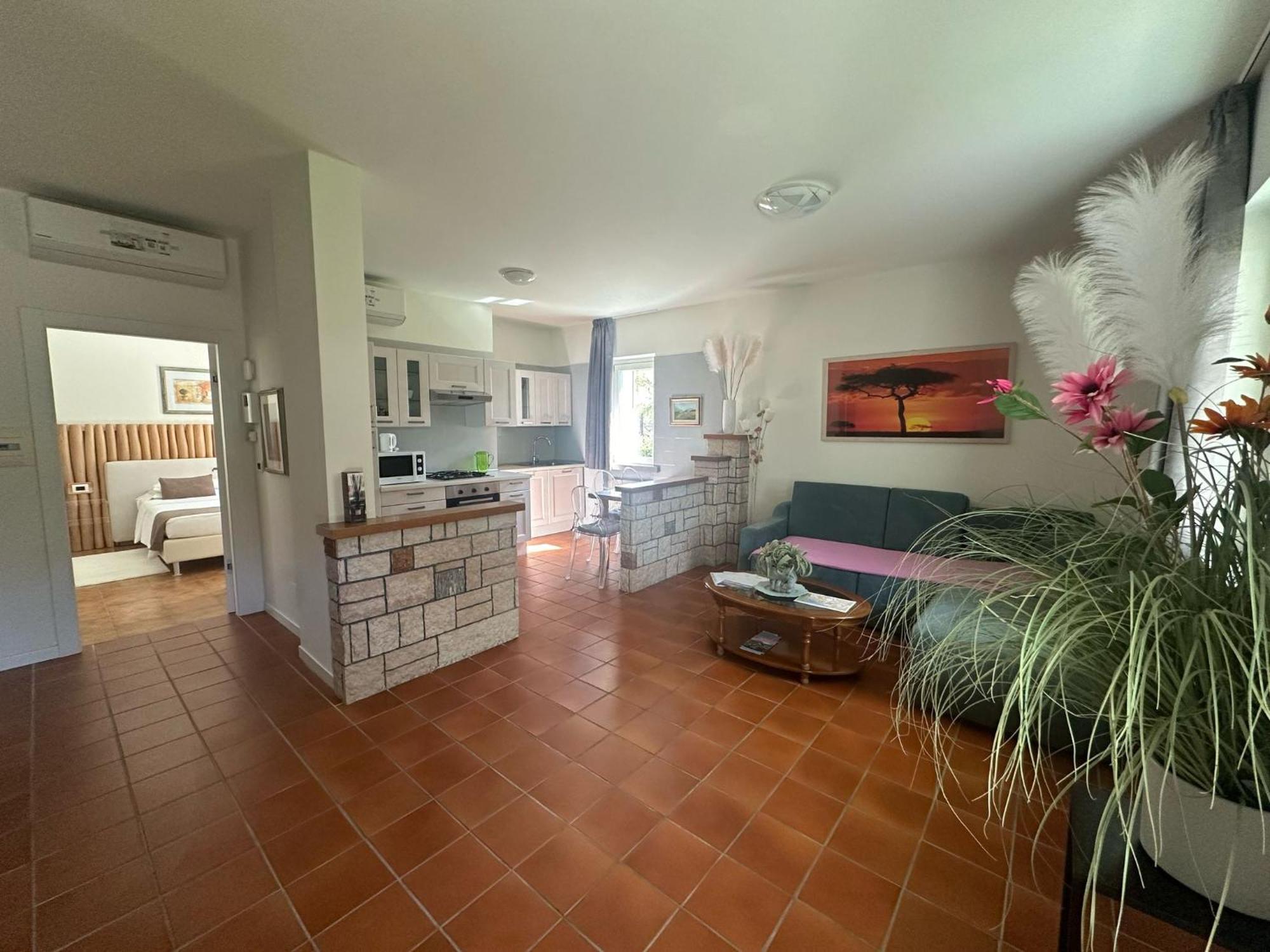 Residence Villa Dalila - Appartamento Dalila Рива-дель-Гарда Экстерьер фото